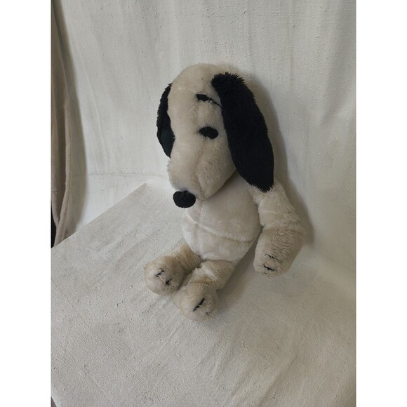 Vintage Snoopy Plush Toy Peanuts Character Stuffed Animal - Picture 2 of 8
